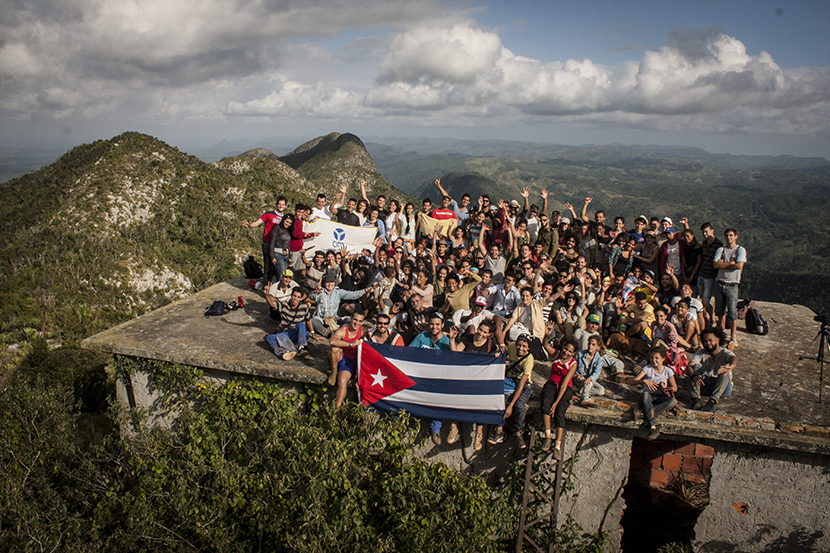 Homanaje de Camping Cuba a Maceo