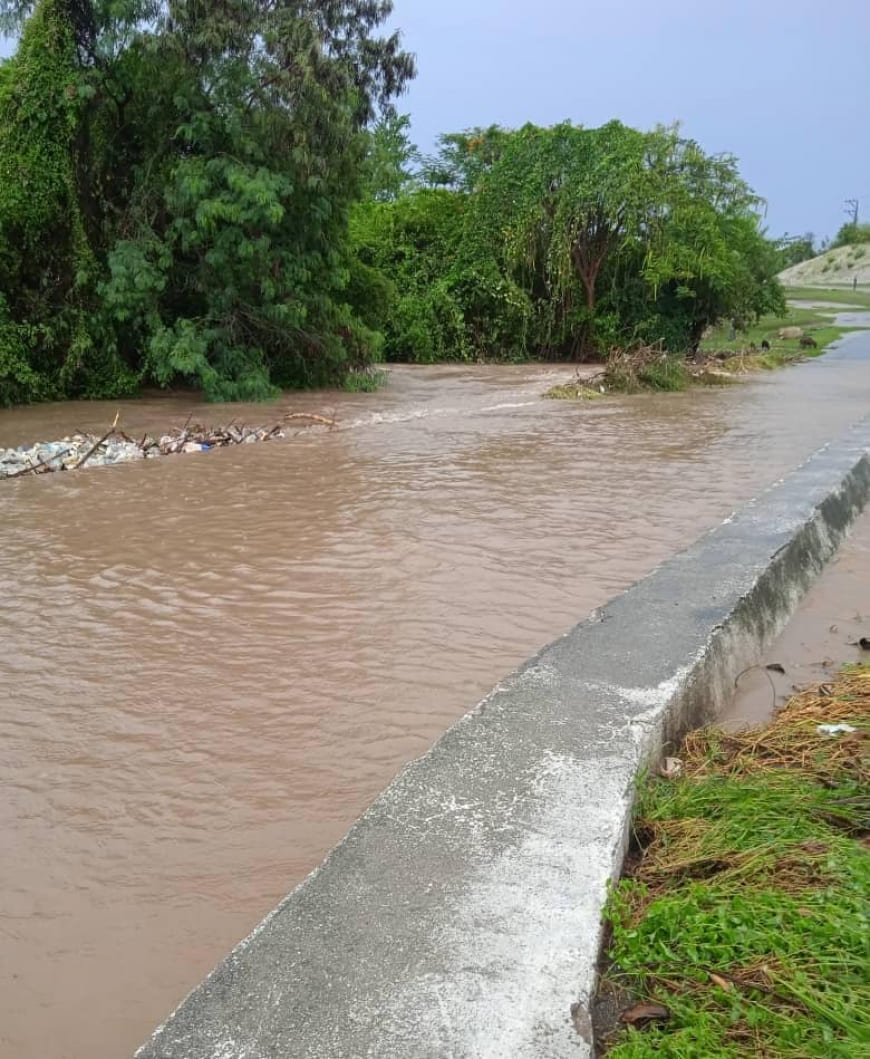 Santiago de Cuba tras el paso de las intensas lluvias. Santiago de Cuba tras el paso de las intensas lluvias.