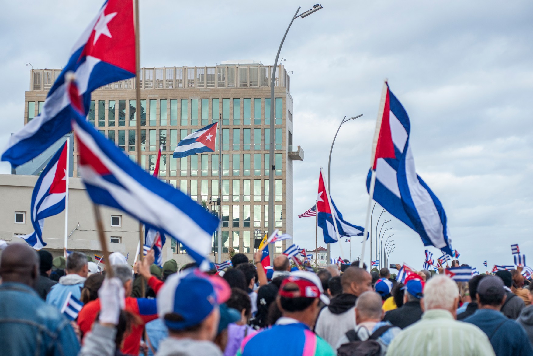 Marcha en la Tribuna Antimperialista por nuestros 32 combatientes caídos Marcha en la Tribuna Antimperialista por nuestros 32 combatientes caídos