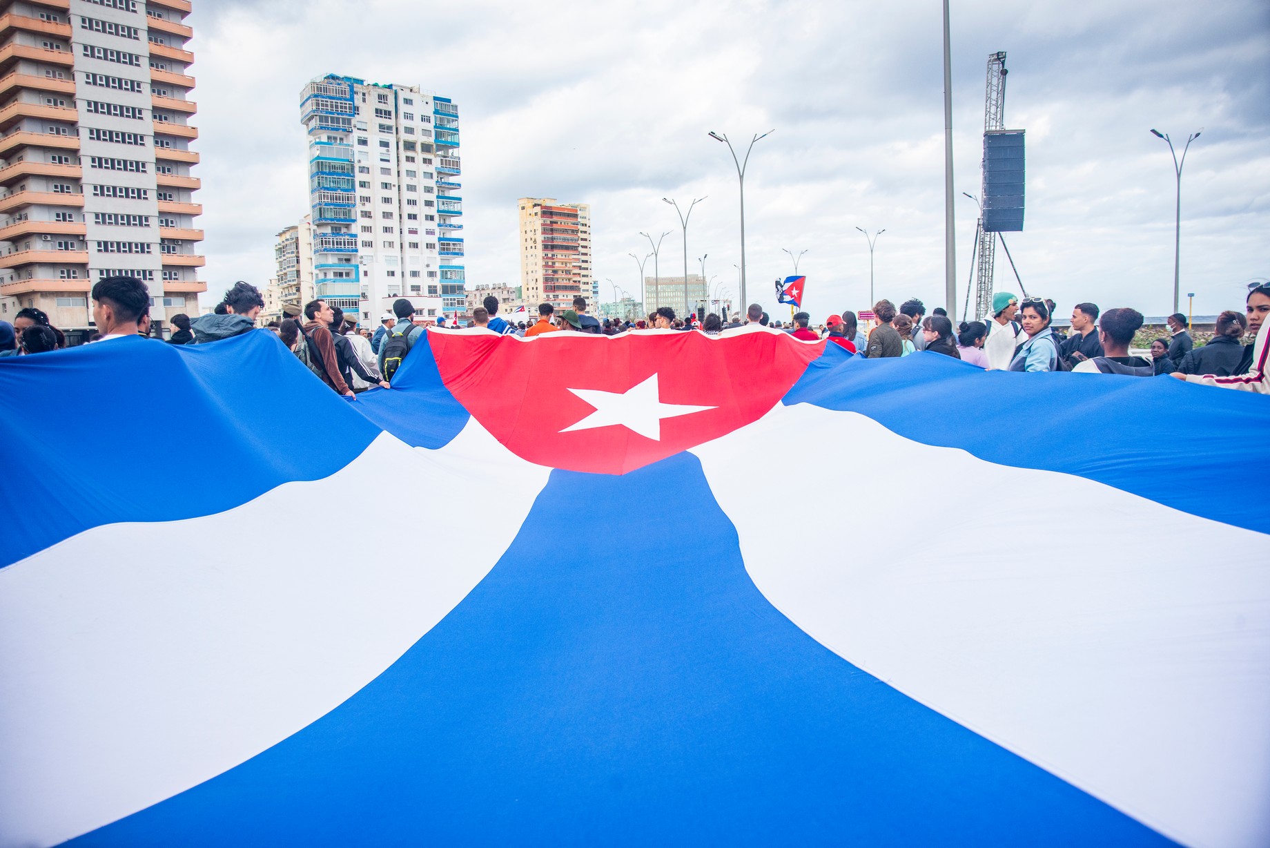 Marcha en la Tribuna Antimperialista por nuestros 32 combatientes caídos Marcha en la Tribuna Antimperialista por nuestros 32 combatientes caídos