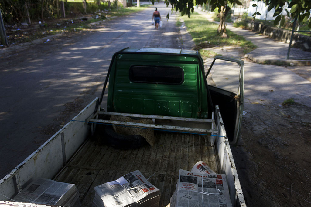 Información sobre ajustes en la edición impresa y circulación de periódicos nacionales y provinciales