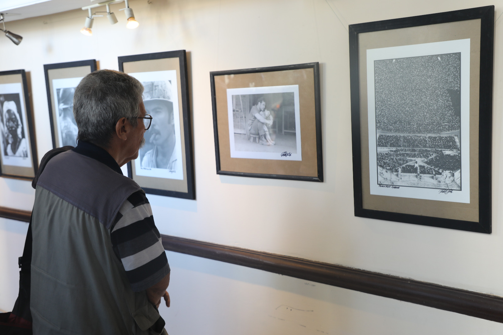 Exposición "Un salón para Salas"