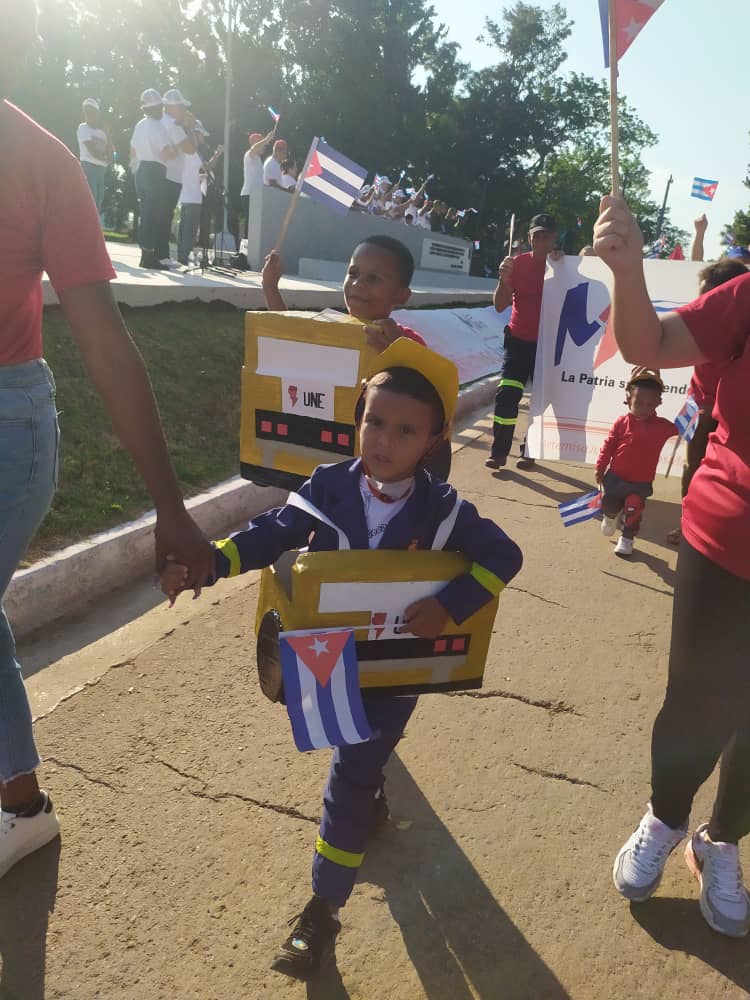Desfile por el primero de mayo 