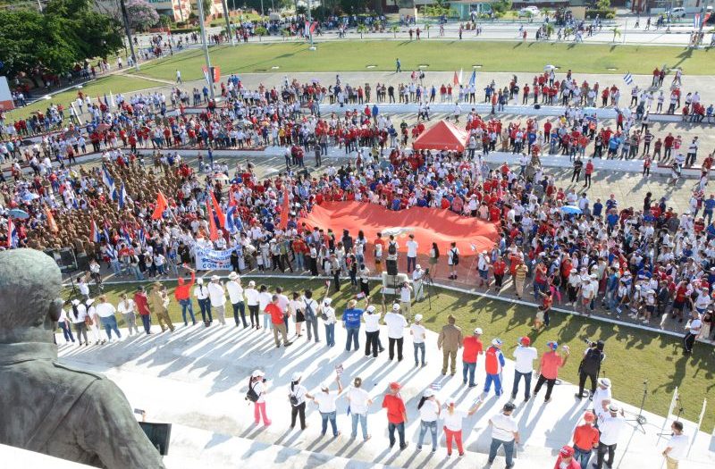 Desfile por el primero de mayo
